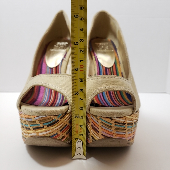5/$15 Size 6 Speed Limit 98 Khaki Canvas Woven Platform Wedges - Picture 3 of 8